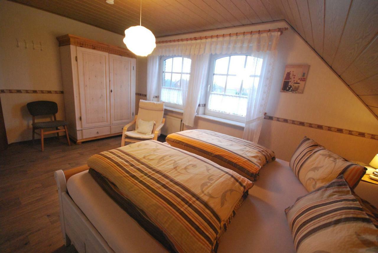 Ferienwohnung -Am Kanal- Nordgeorgsfehn Екстериор снимка